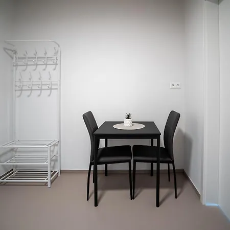 Apartmany Gocarova Trida Hradec Kralove Exterior photo