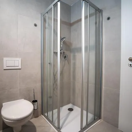 Apartmany Gocarova Trida Hradec Kralove Exterior photo