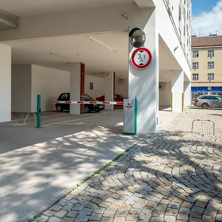 Apartmany Gocarova Trida Hradec Kralove Exterior photo