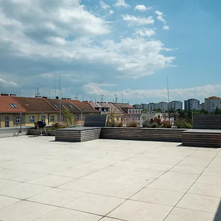 Apartmany Gocarova Trida Hradec Kralove Exterior photo